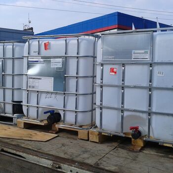 Ёмкость пластикова кубовая в металлической обрешетке (Еврокуб) 1000 л б/у